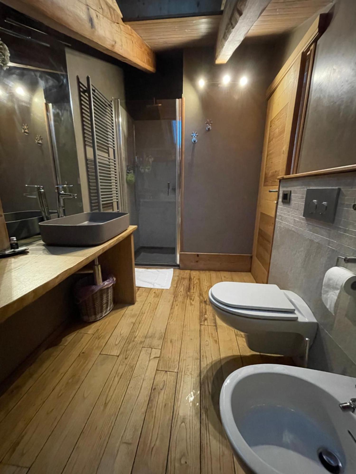Lthorses & Dreams Bed & Breakfast La Thuile Ngoại thất bức ảnh